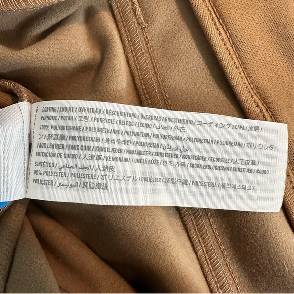 Abercrombie & Fitch The 90s Straight Ultra High Rise Faux Leather Pants Size 20R - Picture 10 of 11